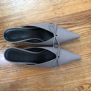 Kitten-heel Leather Mules